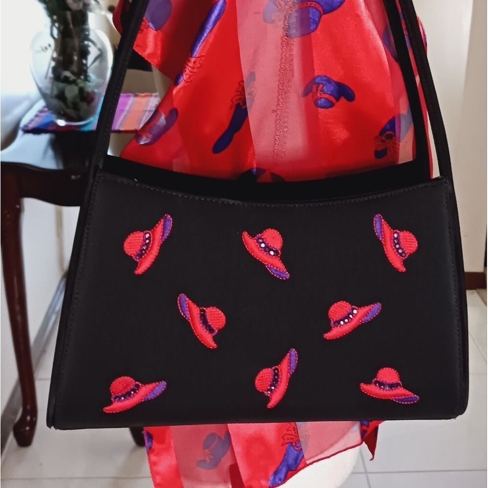 Red Hat Society women's handbag NWOT